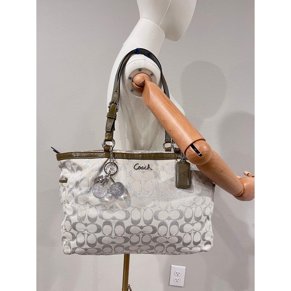 COACH SILVER METALLIC SIGNATURE LUREX GALLERY TOTE.